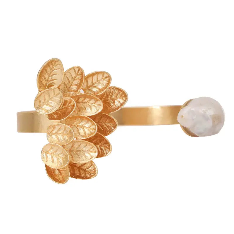 Baroque Gold Adoring Bracelet