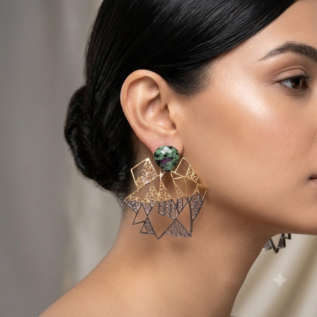 TITILATING TRIANGLE EARRINGS