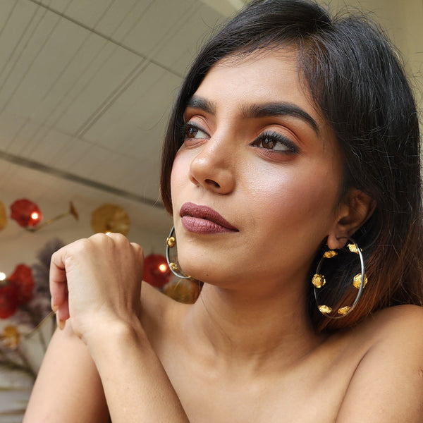 SERENITY BLACK AND GOLD HOOP EARRINGS