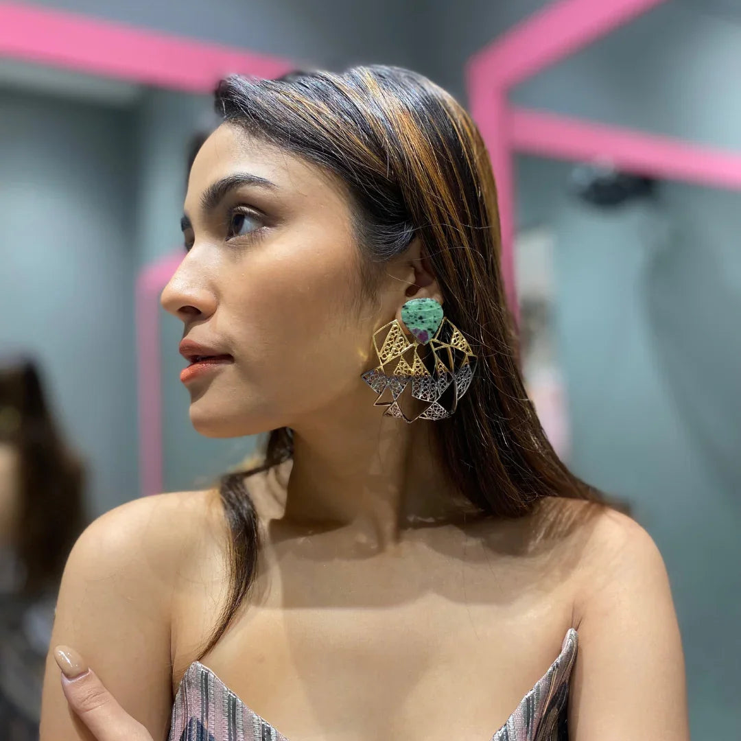 TITILATING TRIANGLE  EARRINGS